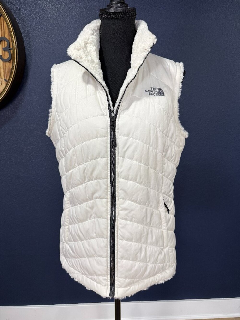 The North Face White Sherpa Lined Puffer Vest | M
